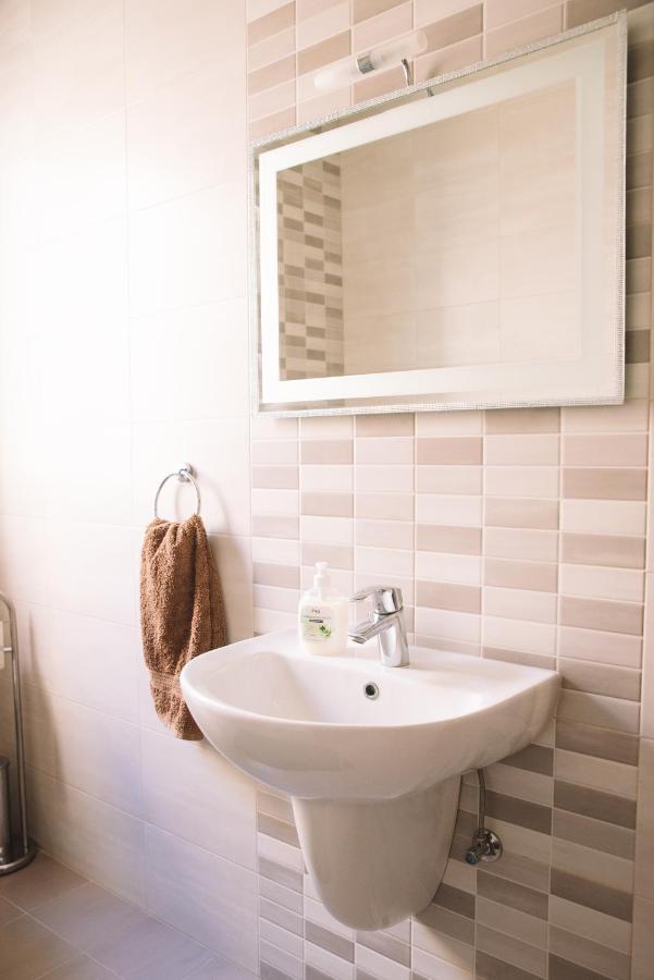 Modern 3 Bedroom With Ac Apartment Żabbar المظهر الخارجي الصورة